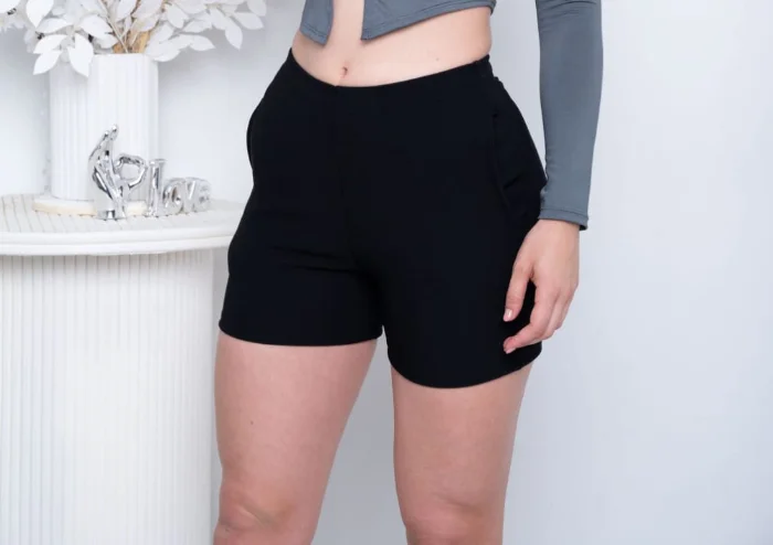 Short Liso