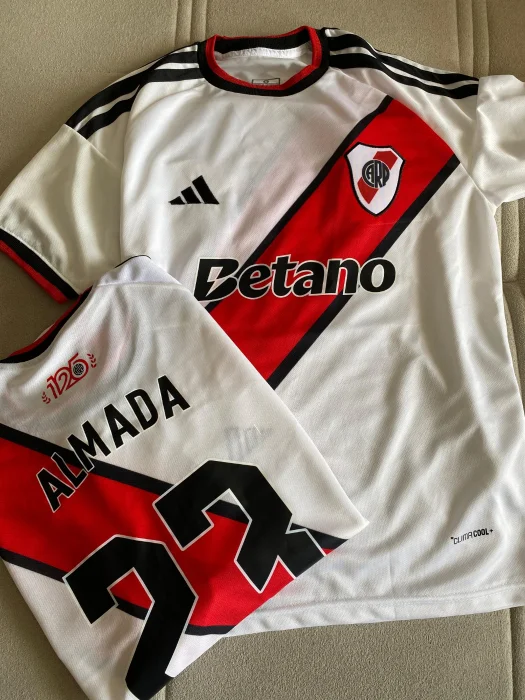 Remera River