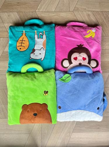 Almohada Manta 2 en 1 - Miniatura 2