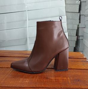 Botineta Valen 8cm Chocolate Liquidación - Miniatura 3