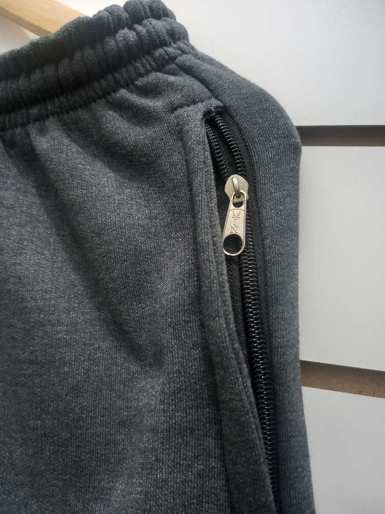 Pantalón Friza con Cierre - Imagen 3