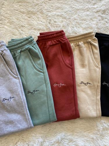 Jogger Dama Bordado