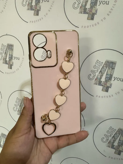 Funda con Cadena de Corazones