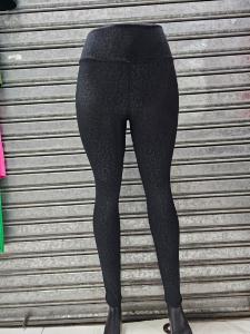 Calza Gofrada Negra