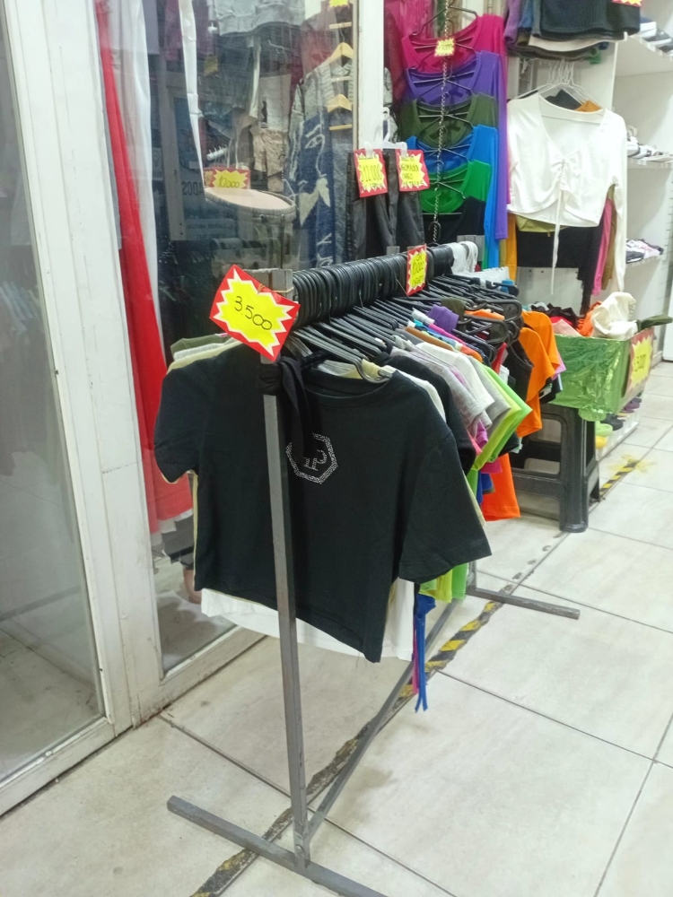 Remeras , Musculosas y sin Mangas - Imagen 2