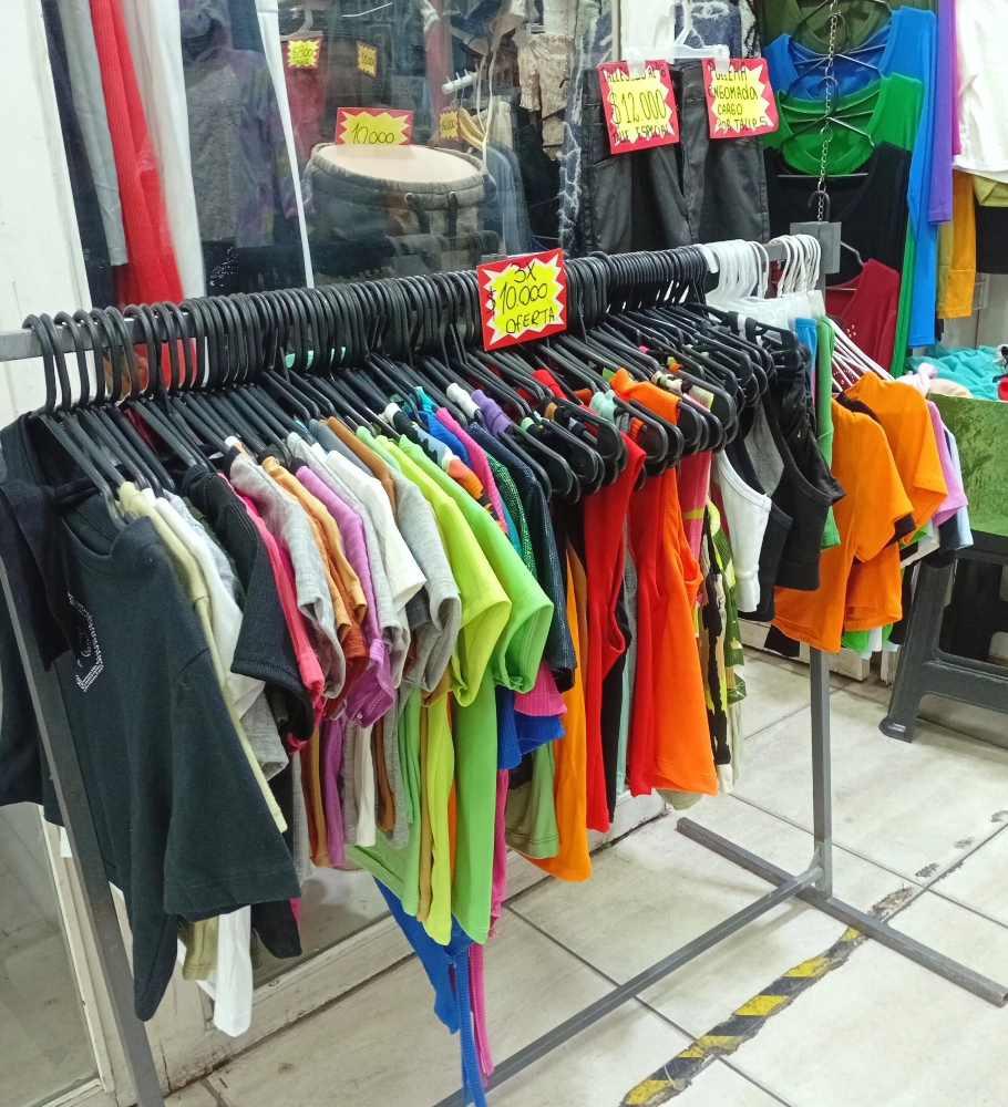 Remeras , Musculosas y sin Mangas - Imagen 3