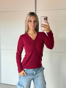 Camiseta con Botón
