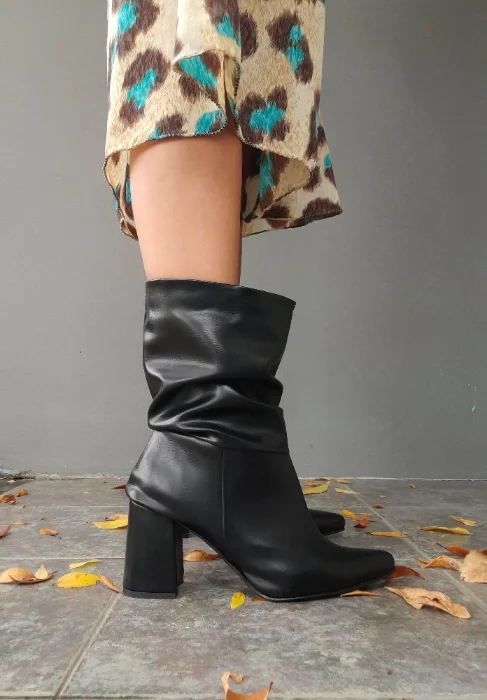 Bota Media Caña Arrugada Mali Pu