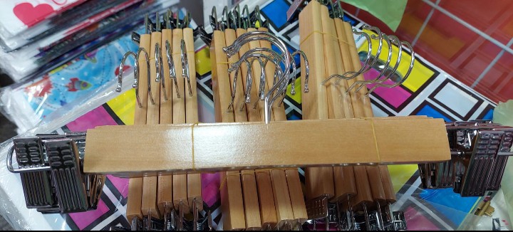 Percha Tablita de Madera X10 Und. - Imagen 2