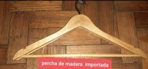Percha Madera Adulto X10 Und.