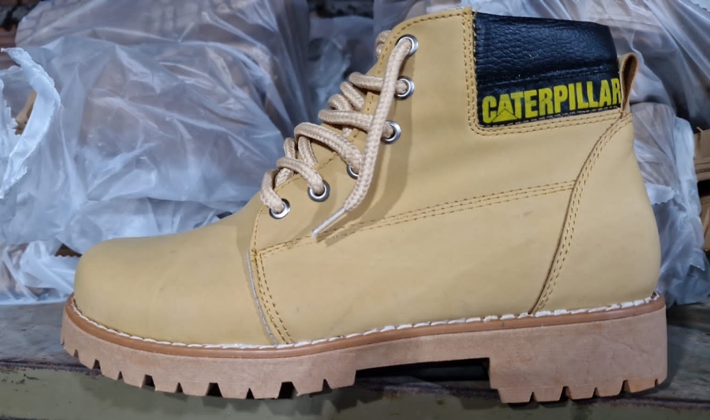 Borcego Caterpillar - Imagen 1