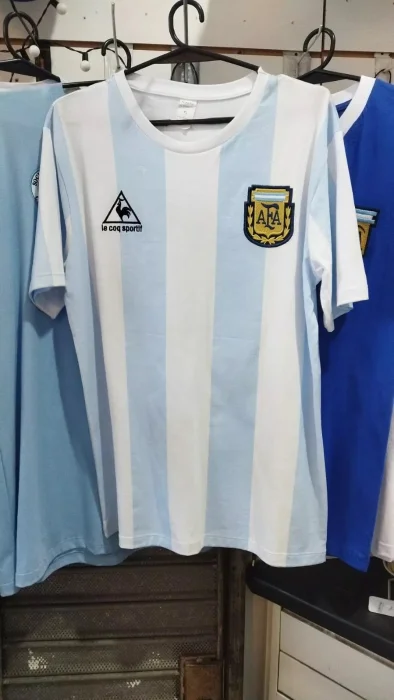 Remera Retro Argentina 86 - Algodon/bordado