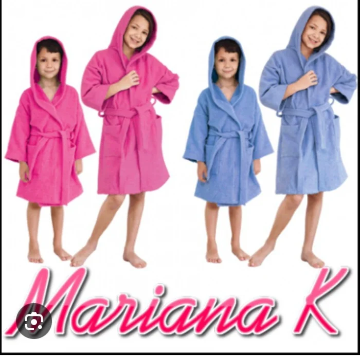 Bata Infantil de Toalla con Capucha Mariana K