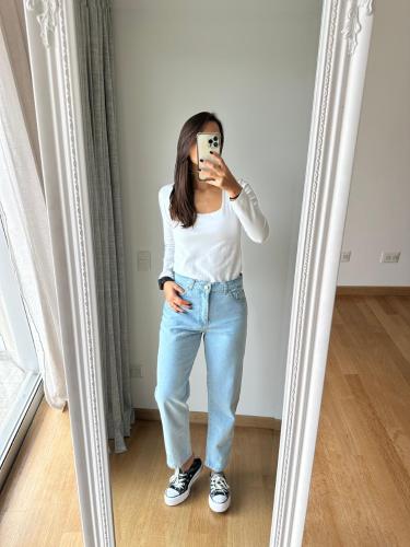 Jean Mom