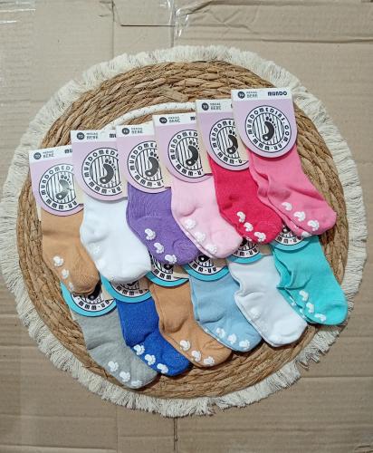 Medias de Bebe Antideslizante Mundo