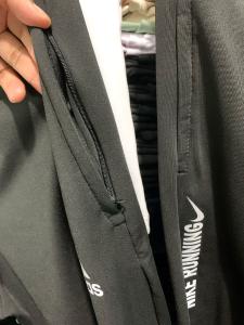 Pantalones Deportivos Frizados. Bolsillos con Cierre. - Miniatura 2