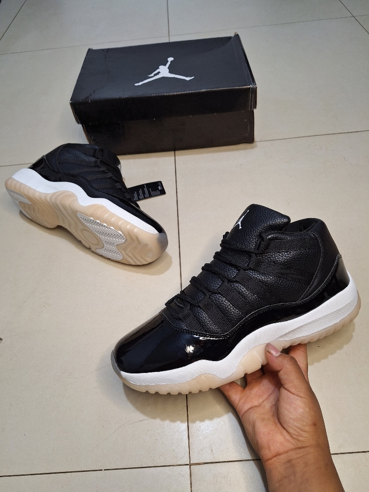 Jordan Retro 11 Importadas - Imagen 3