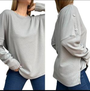 Sweater Boton en el Hombro