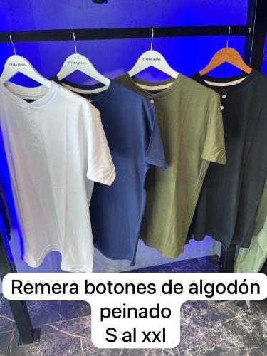 Remera Botón Algodón Peinado - Miniatura 2