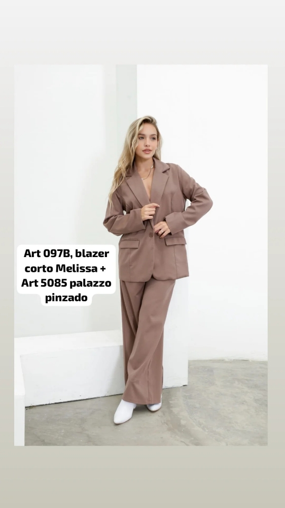 097b, Blazer Corto Forrado Melissa - Imagen 2