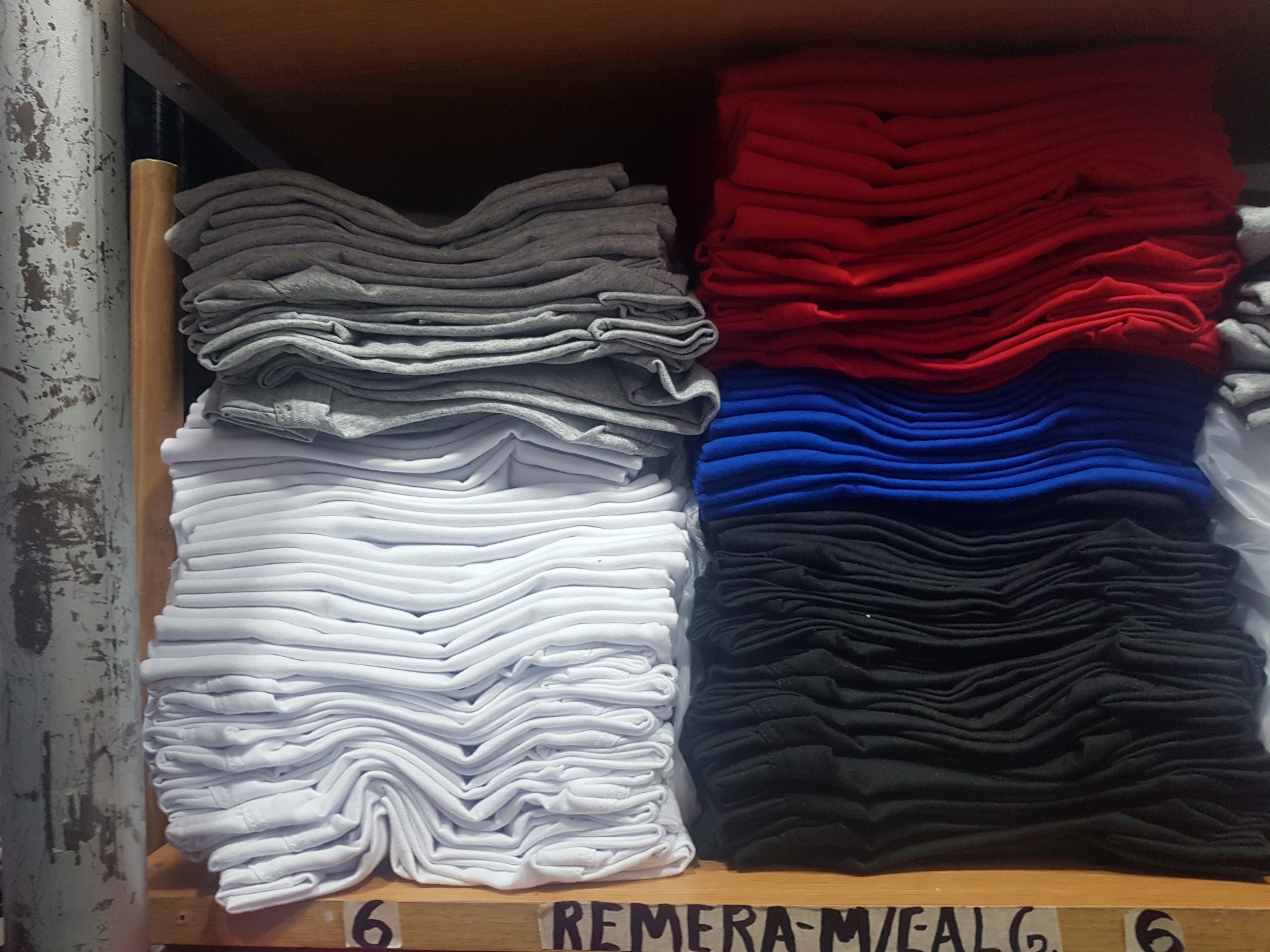 Remera Algodon Peinado Manga Corta  Liso - Imagen 2