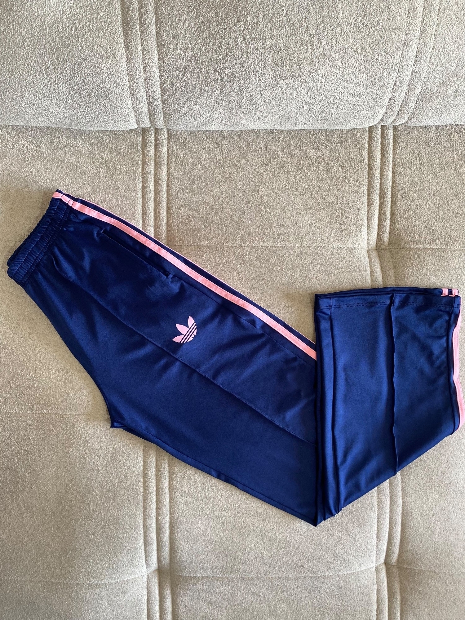 Palazo Adidas - Imagen 2