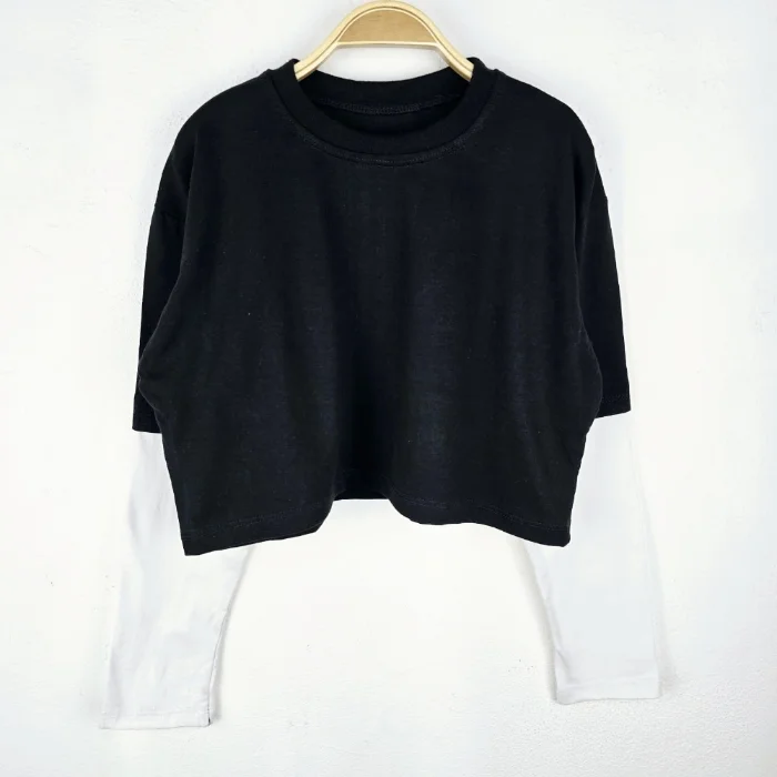 Nena - Camiseta Crop Ovsize Combinada