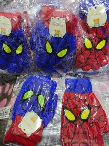 Guantes para Niños de Capibara, Kuromi, Stich, Vengadores, Hombre Araña, Unicornio - Miniatura 3