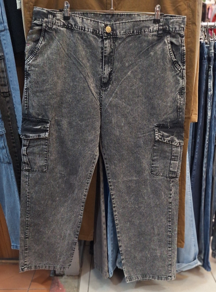 Jeans Mom Cargo Talle Especial - Imagen 2