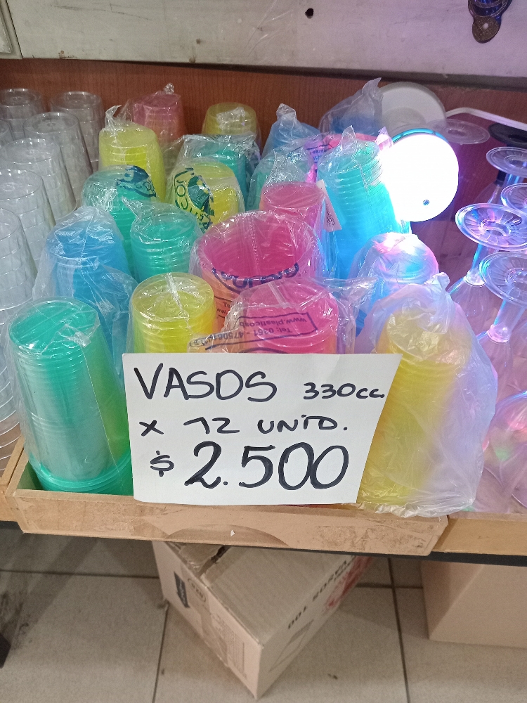 Vasos Descartables 12 Unidades - Imagen 2