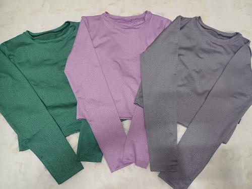 Remeras Crop Top Lycra  Gofradas - Miniatura 2