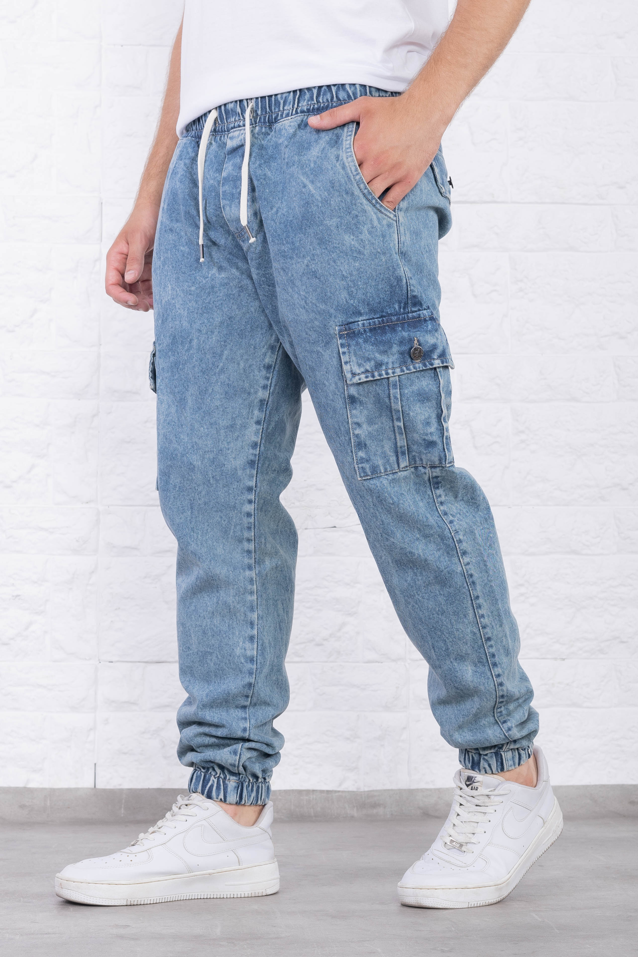 Jogger de Jeans Cargo con Elastico Arriba y Puño Abajo - 3.%20JOGGER%20DE%20JEANS%20OXIDO%20%20(2).jpg