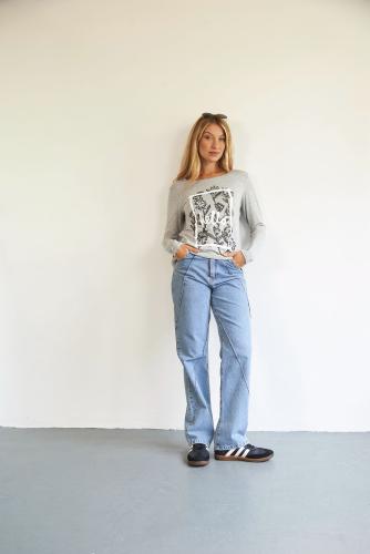 Remera Hello