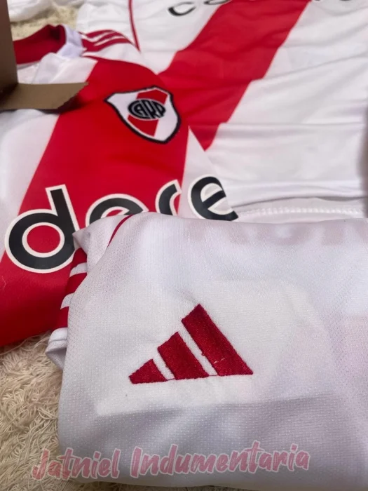 Camiseta River W 15