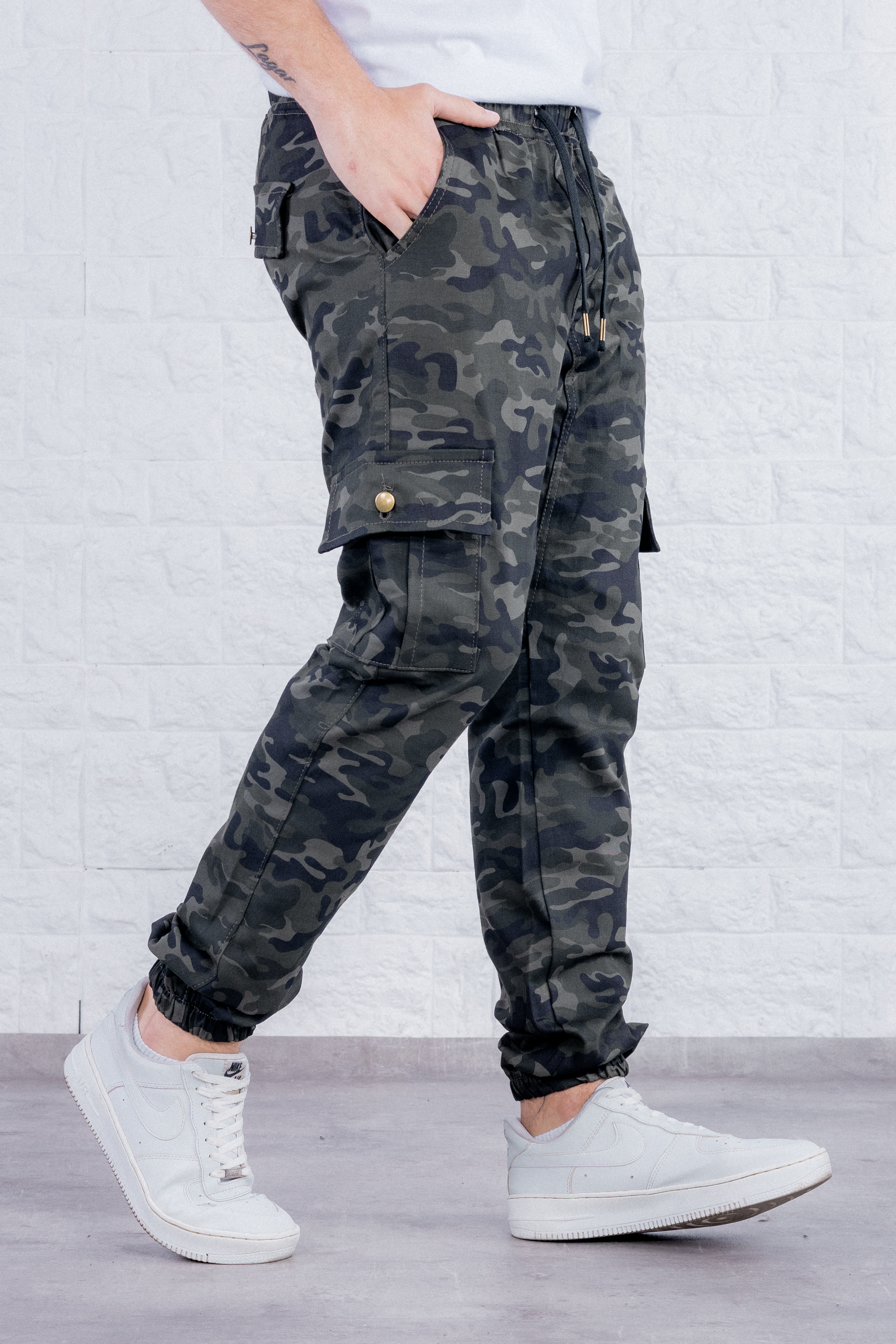 Jogger Cargo Camuflado Militar - VS240144.jpg
