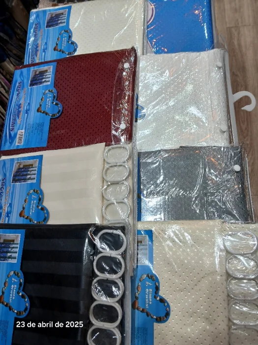 Cortinas de Baño 

"teflon Rasada"

5.500$

colores Lisos y Hermosos Diseños !!!