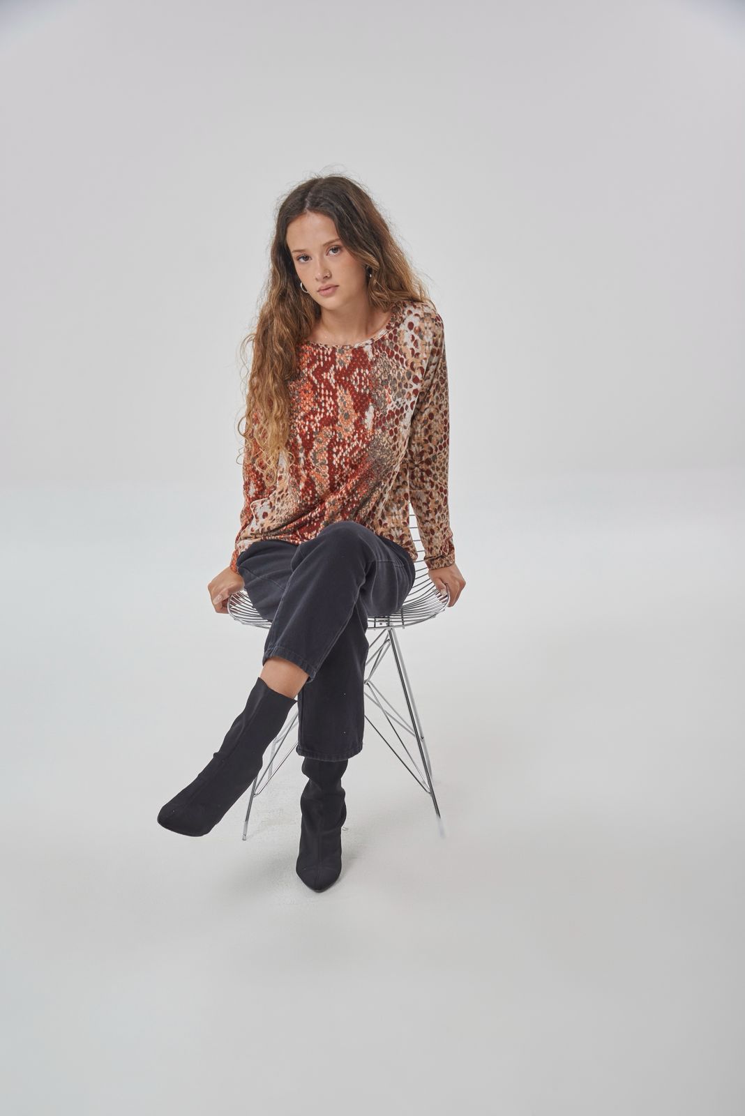 Remera Gamuza - WhatsApp%20Image%202026-02-25%20at%2011.26.45%20AM%20(2).jpeg