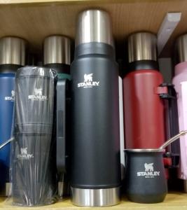 Set Stanley Negro ( Termo + Mate + Latas + Bombilla)