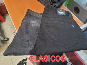 Clásicos Negro.y Gris  Localizado