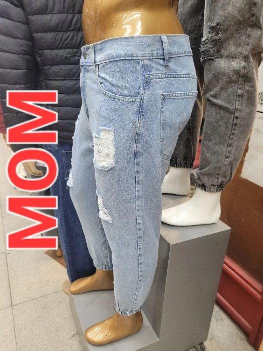 Mom Celeste con Puño Localizado