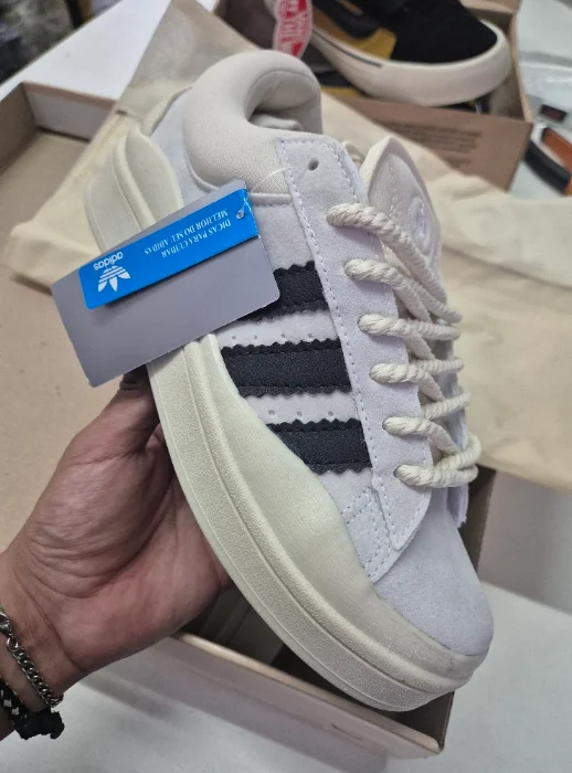 Campus Bad Bunny Premium