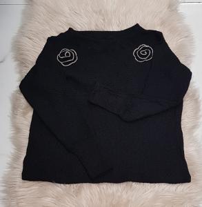 Sueter  Lana Bucle con Aplique