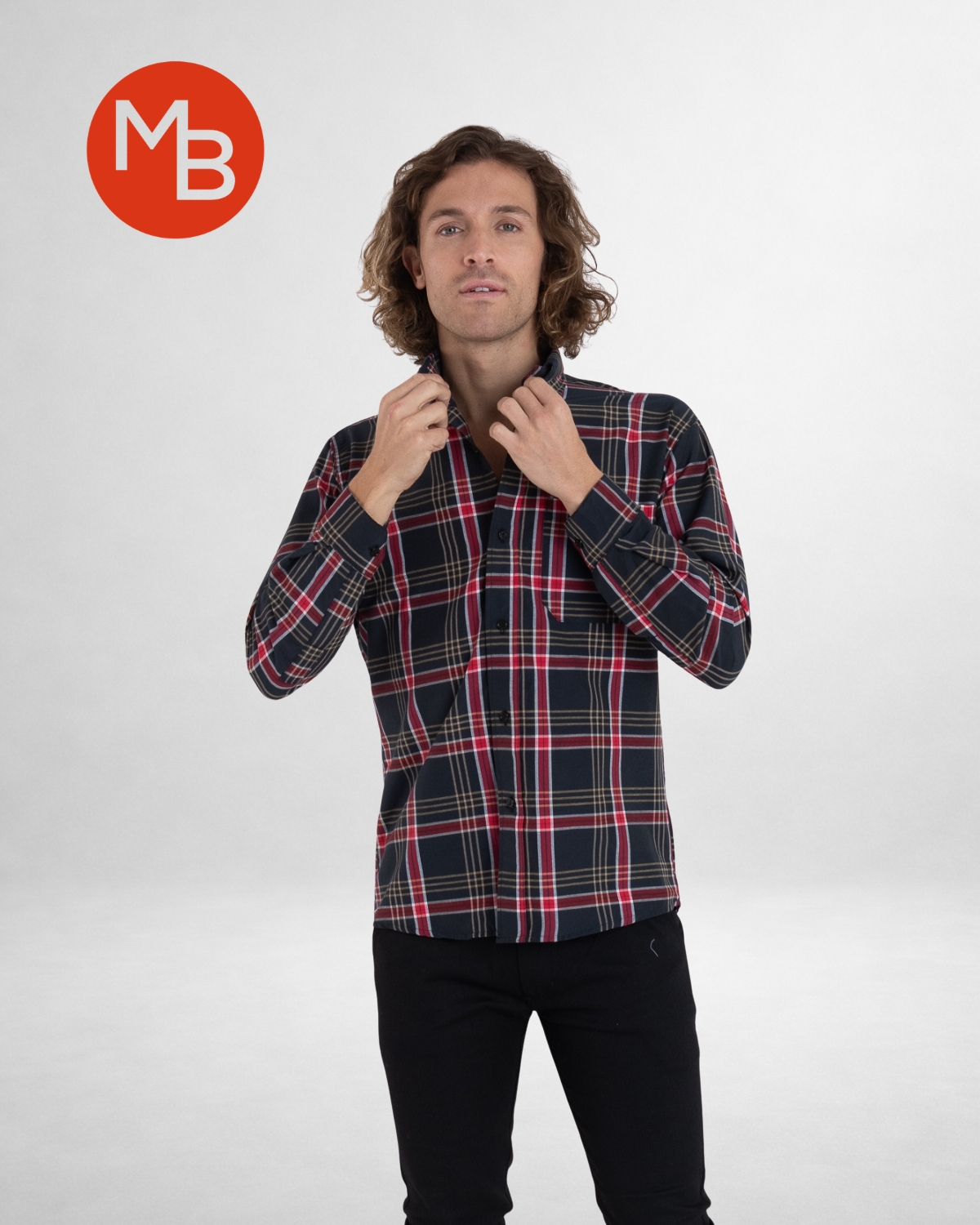 Camisa Rígida Clásica Cuadros - 3.jpg