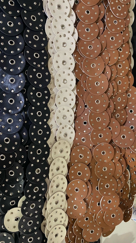 Cinto Faja con Tachas Circulo - Imagen 3