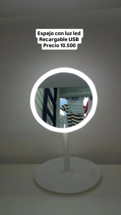 Espejo de Maquillaje Luz Led Recargable