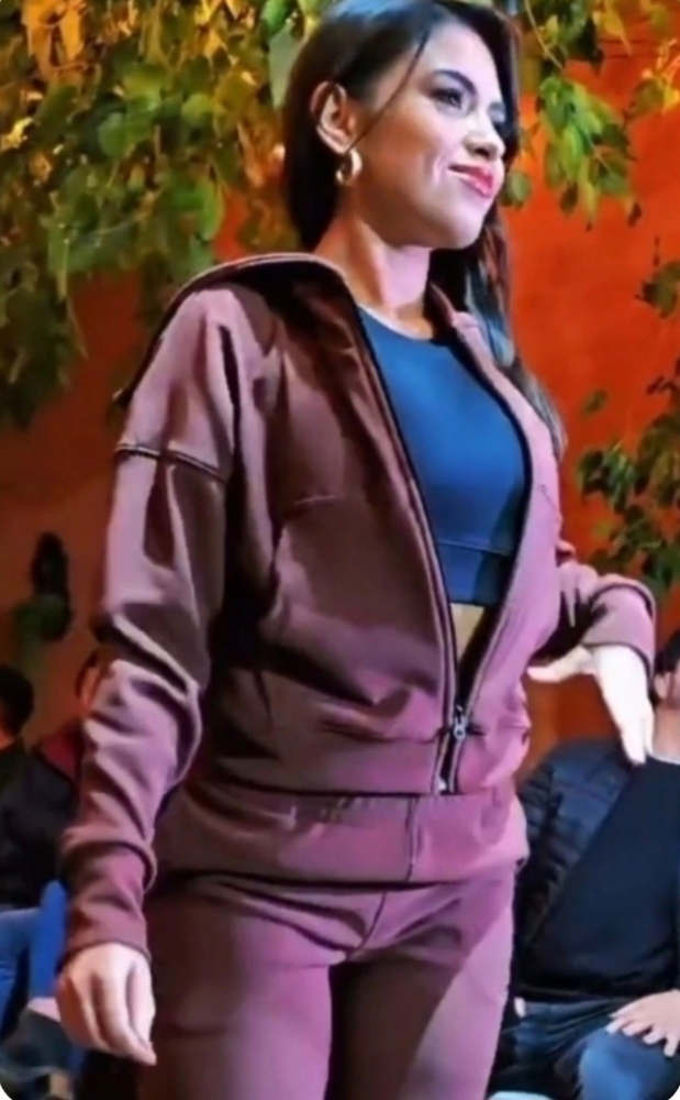 Campera Ottoman Urban Luxury - Imagen 9