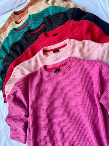 Buzos Oversize Unisex Waffle Lanilla - Miniatura 2
