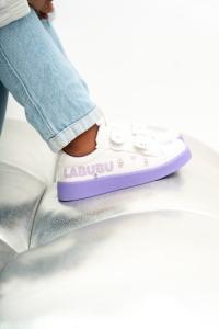Zapatillas Labubu Infantil Nena Abrojo Urbanas Eco Cuero Blancas Diseños Colores - Miniatura 3
