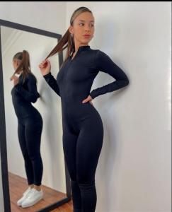 Full Black