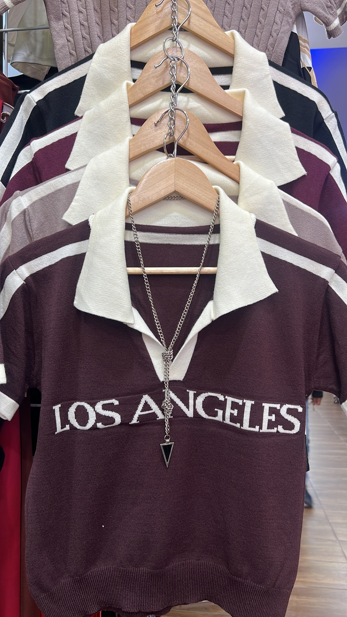 Remera "los Angeles" Cuello Chomba - Imagen 2